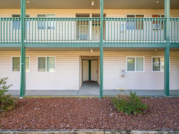 4th image of 1912 Bowen Rd #107