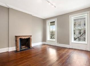 208 E 61st St APT 2, New York, NY 10065