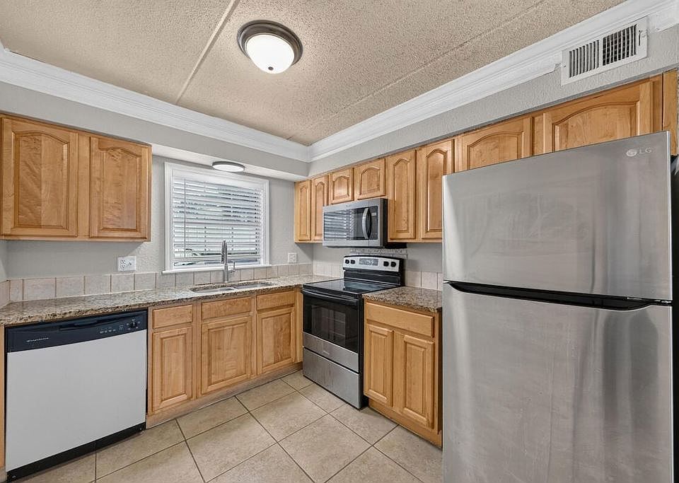 1st image of 1400 Eudora Rd APT F54