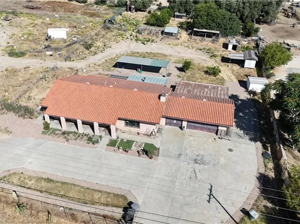 32855 Skylark Dr, Lake Elsinore, CA 92530