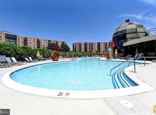 8360 Greensboro Dr APT 1003, Mc Lean, VA