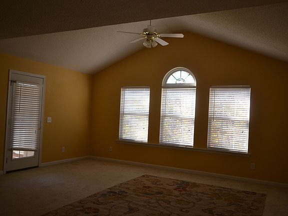 2nd image of 2125 Sanderling Dr #U-g