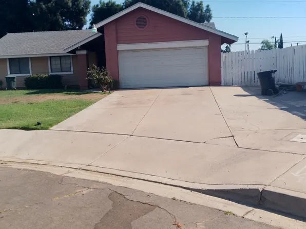 895 S Quince Ave, Rialto, CA 92376
