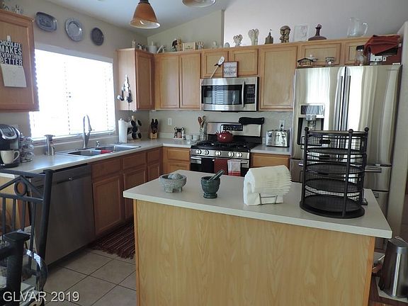 4th image of 5938 Gingham St