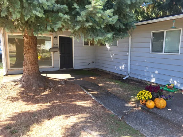 1439-1443 10th Ave, Longview, WA 98632