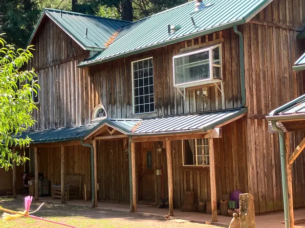 10901 Redwood Hwy #1, Wilderville, OR 97543
