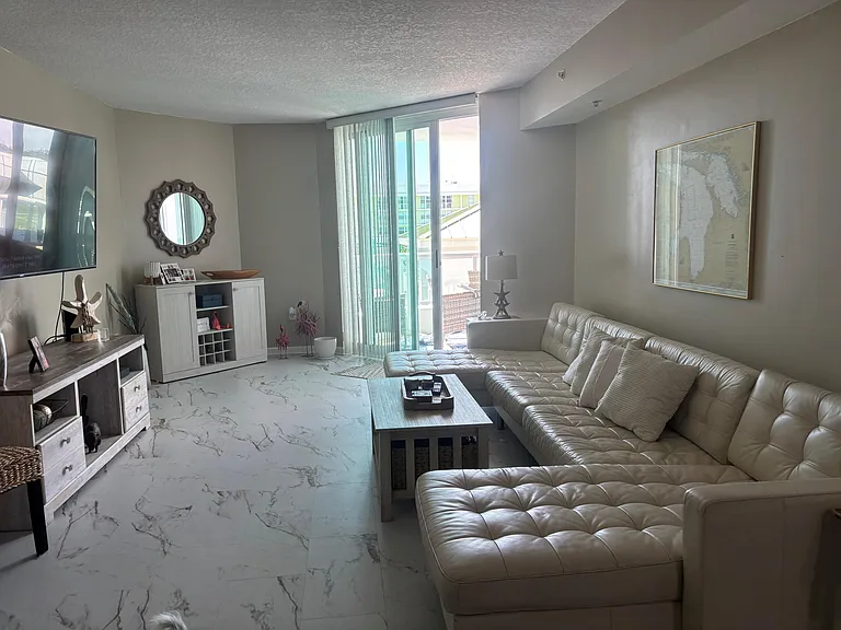 401 SW 4th Ave #700 — Photo 10
