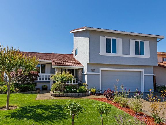 2nd image of 2866 Summerheights Dr