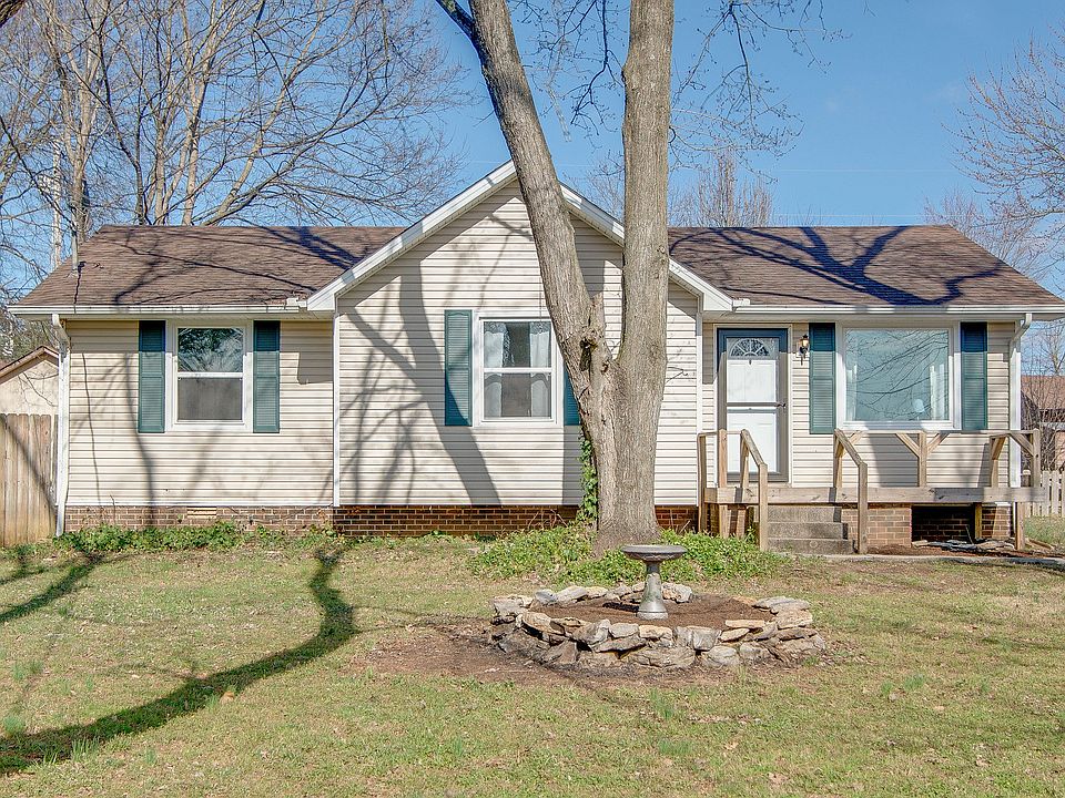 1st image of 305 Breckinridge Dr