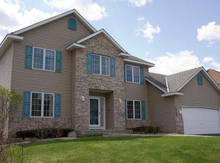 18739 86th Pl N #HOUSE, Maple Grove, MN 55311