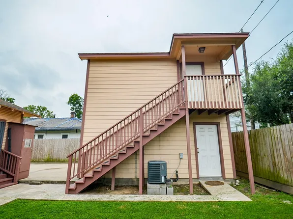 303 Vincent St #A, Houston, TX 77009