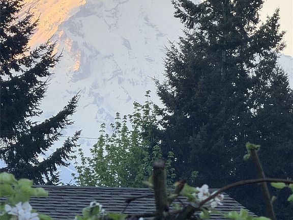 5th image of 13104 Ridge Circle E
