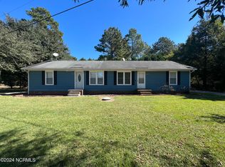 1313 Foster Rd, Grimesland, NC 27837