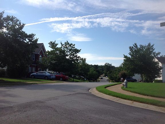 5th image of 227 Harrowood Ln