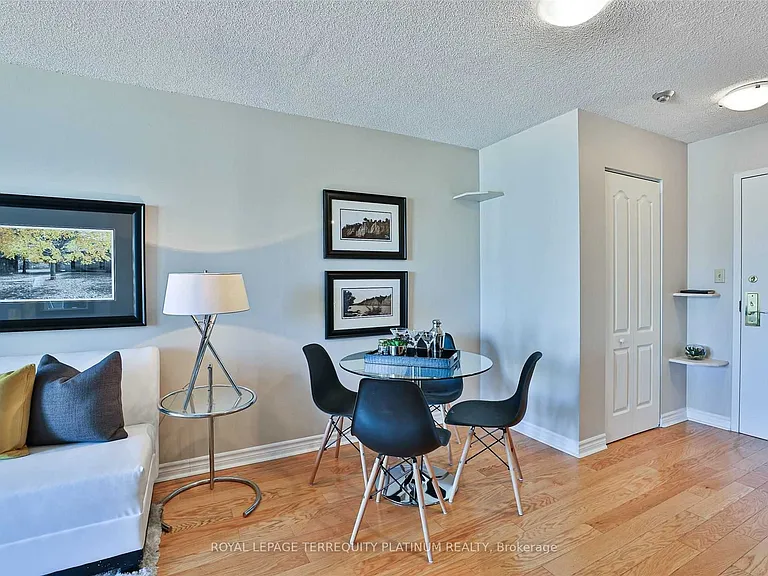 25 Grenville St #1801 — Photo 5