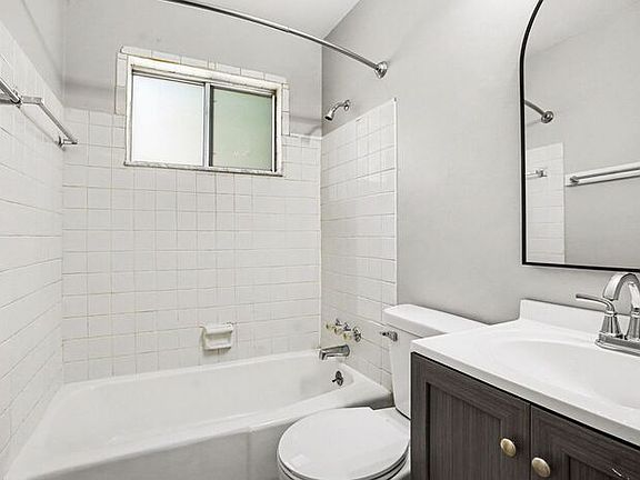 5th image of 514 N Berkley St #516