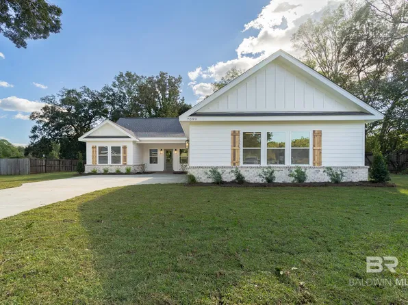 7099 Country Oaks Dr N, Irvington, AL 36544