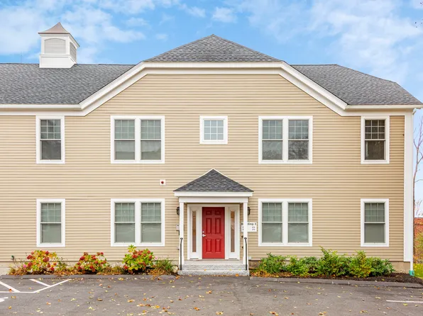 114 Sylvan St #309, Danvers, MA 01923