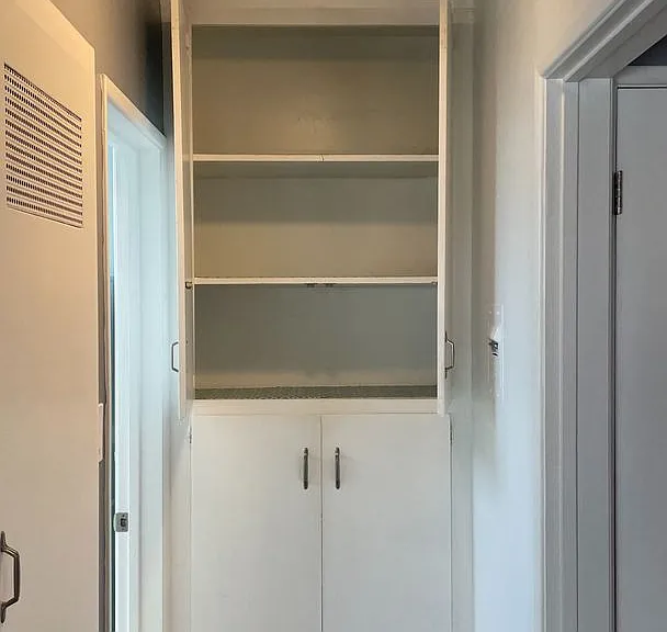 1401 Manhattan Beach Blvd — Photo 13