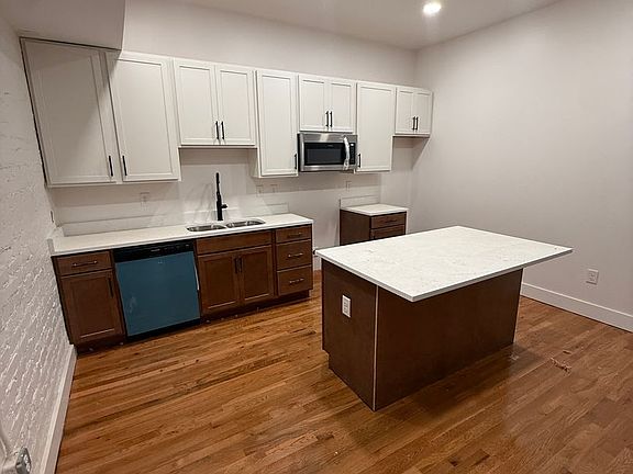 2nd image of 2033 W Broad St #203