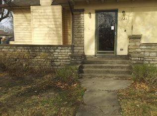 721 Commercial St, Belton, MO 64012