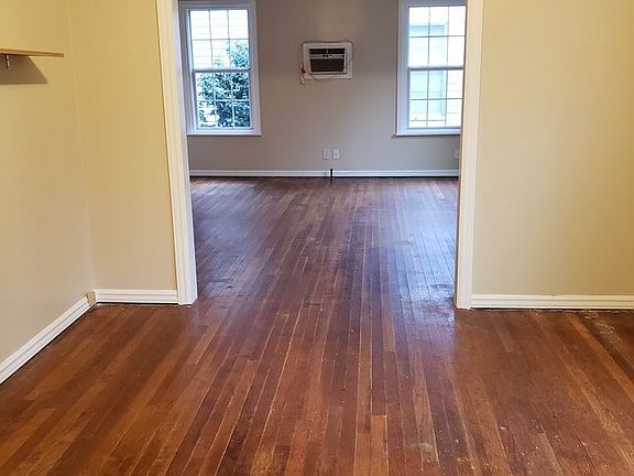 5th image of 2721 Morningside Dr