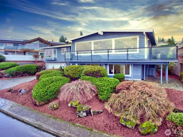 13901 Somerset Lane SE, Bellevue, WA 98006