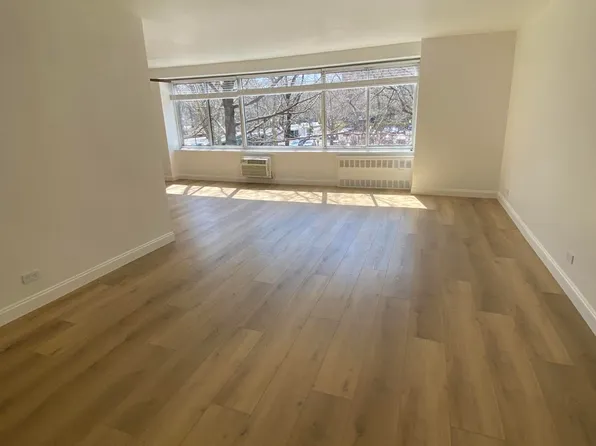 400 Central Park West 3Y image 2 of 14
