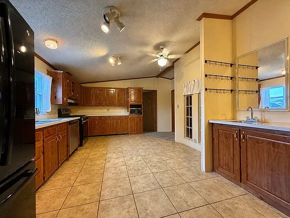 5th image of 501 Harvard Cir