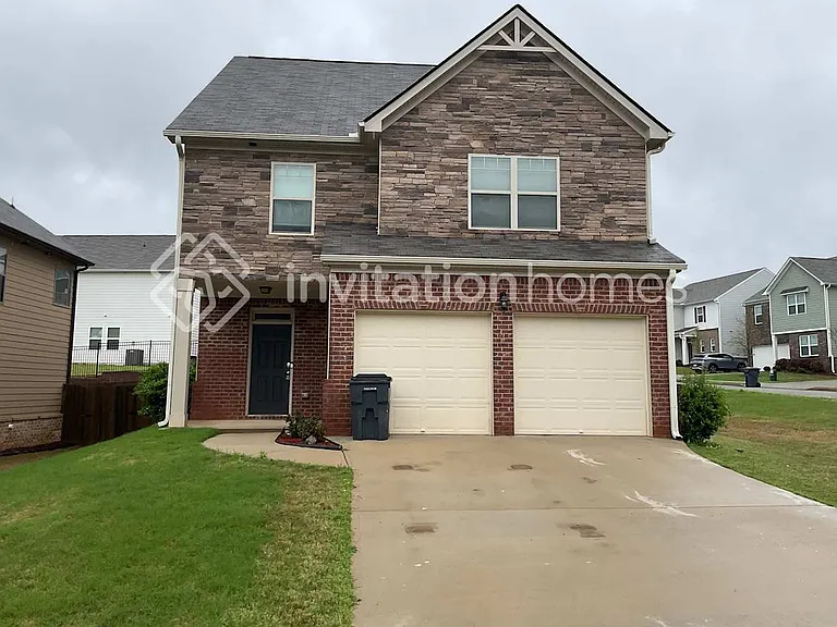 2138 Theberton Trl — Photo 1