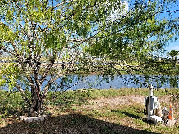 3rd image of 553 Sand Dollar Dr #553