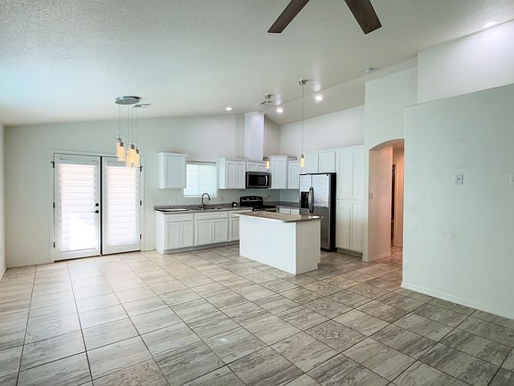 4th image of 3769 E San Marcos St