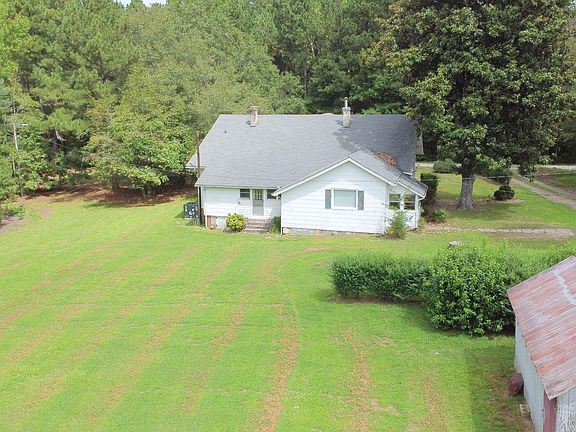 11th image of 131 King Rd