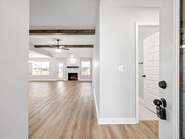 338 Galway Dr — Photo 4