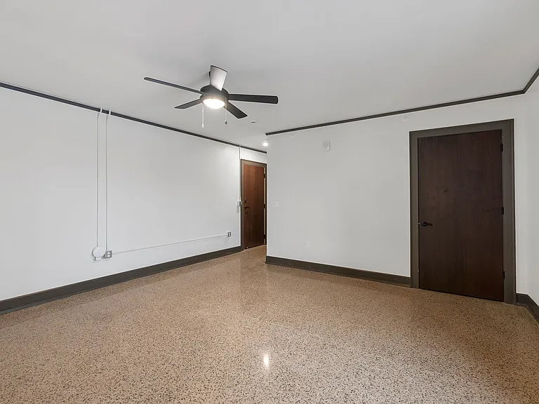 Concordia 27 Apartments - Free 1G Internet & Parking — Photo 23
