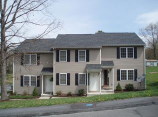 1300 Shenandoah Ave APT A, Waynesboro, VA 22980