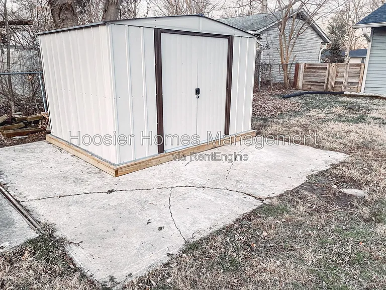 10818 Broadway St — Photo 24