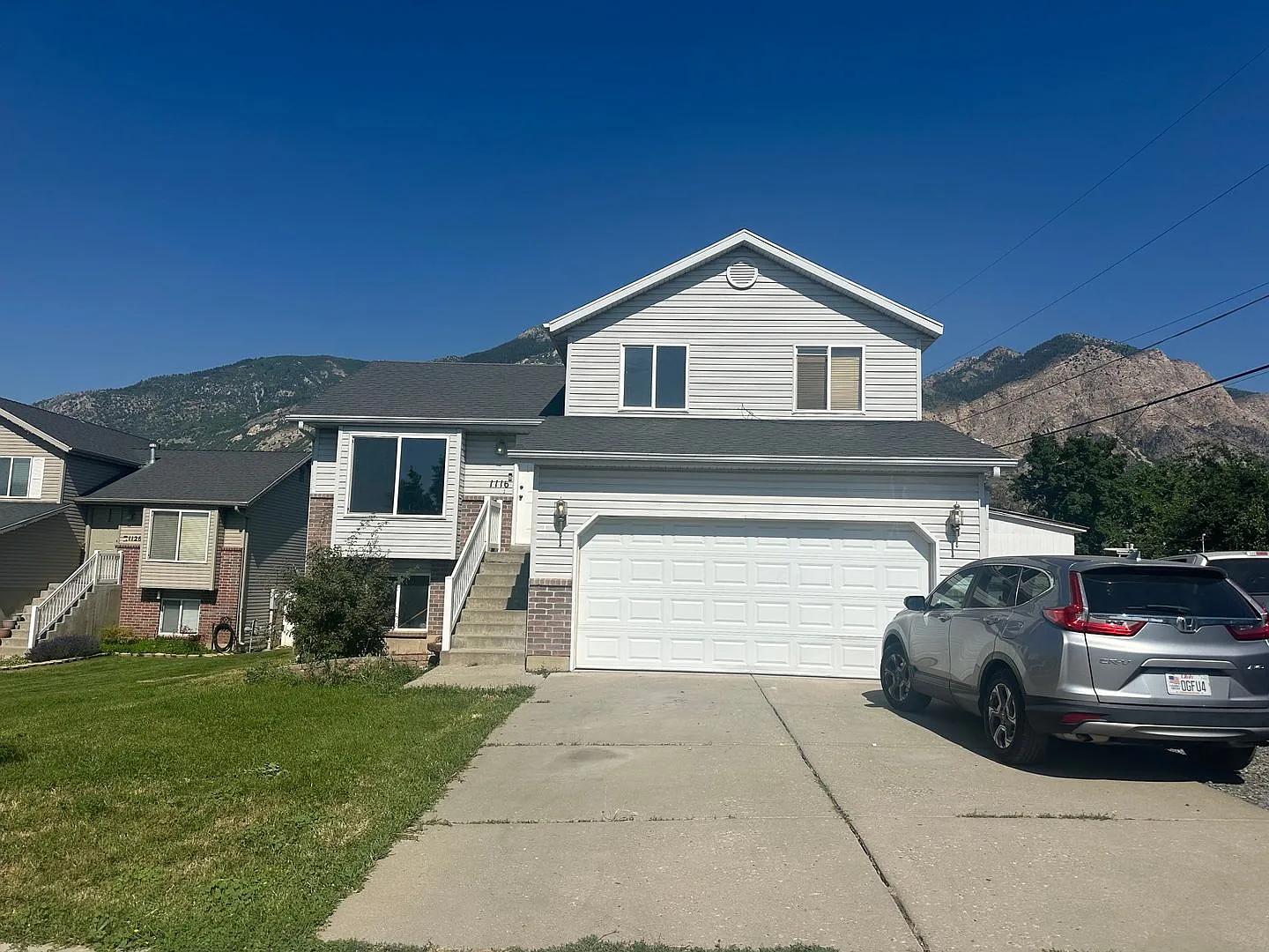 Great Tri-level home mountian views — Photo 1
