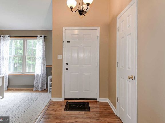 4th image of 11812 Timbermill Ln