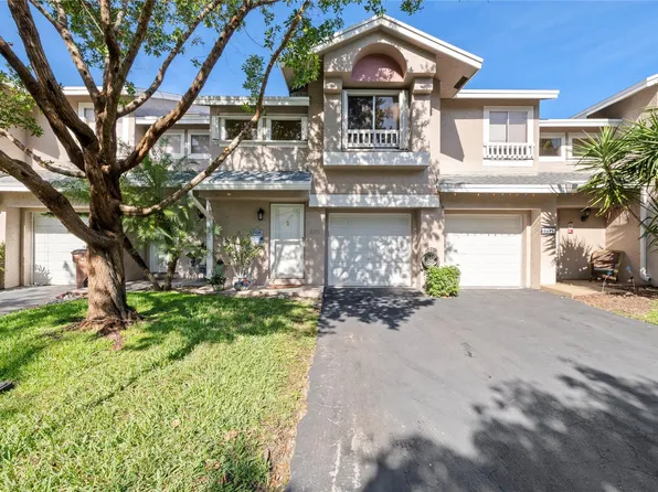 2215 Discovery Circle #2215, Deerfield Beach, FL 33442