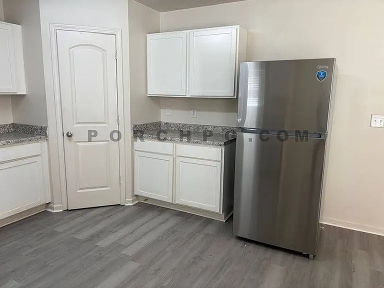 216 Indian Lake Trl — Photo 7