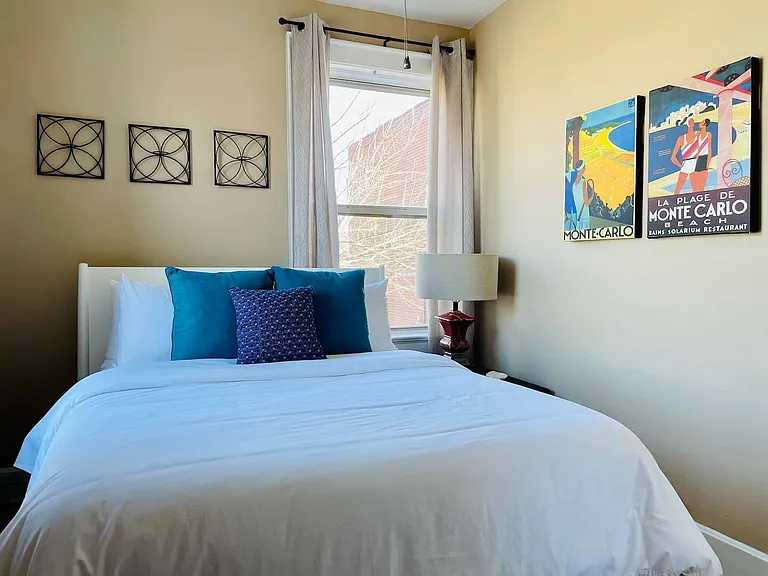 313 NW Martin Luther King Jr Blvd — Photo 4