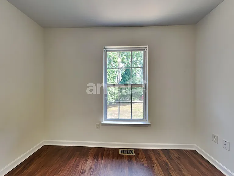 5 Natalie Ct — Photo 21