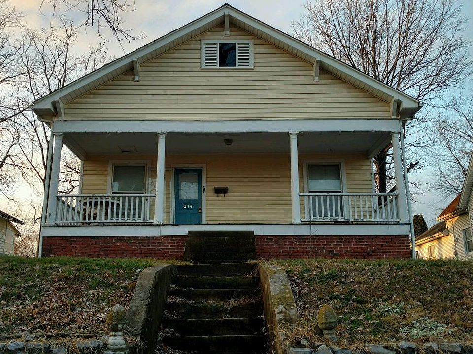1st image of 215 Chilhowie Ave E