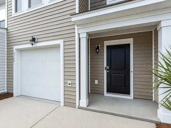 9745 Transplanter Cir, Ladson, SC 29456