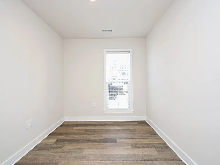449 Fennel Rd — Photo 16
