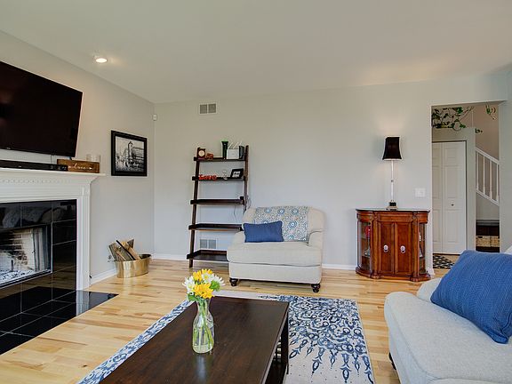 5th image of 1215 Broadlawn Dr