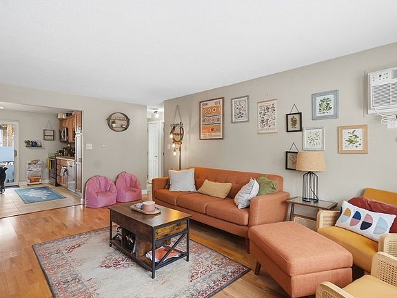5th image of 70 Washington Park Dr #6