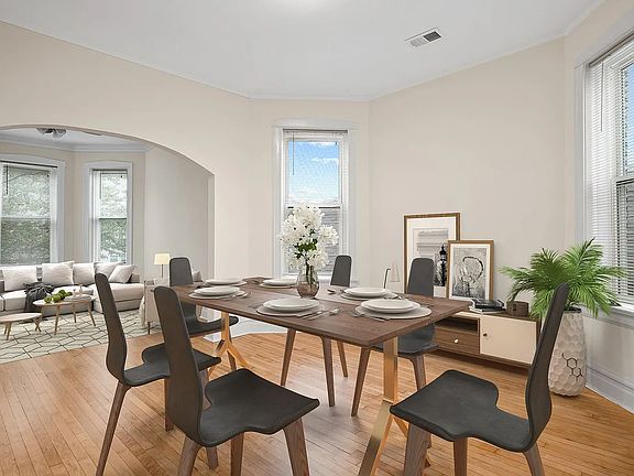 3rd image of 2524 N Campbell Ave APT 3