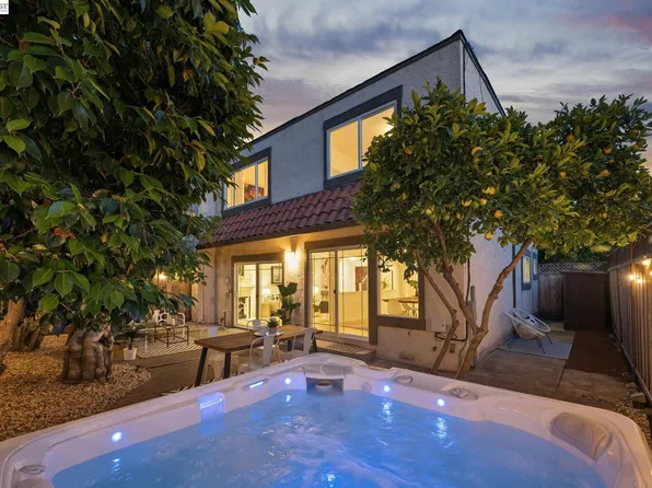 2615 San Jose Ave APT B, Alameda, CA 94501